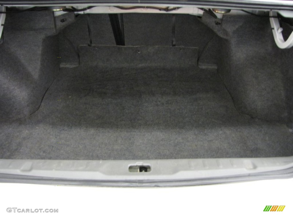 2002 Altima 2.5 S - Cloud White / Charcoal Black photo #4