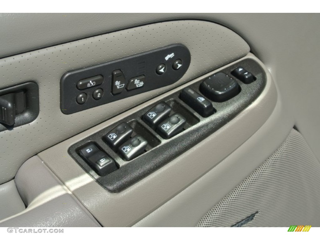 2004 Escalade  - Quicksilver / Pewter Gray photo #9