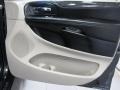 Dark Charcoal Pearl - Grand Caravan SXT Photo No. 15