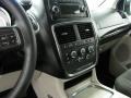 Dark Charcoal Pearl - Grand Caravan SXT Photo No. 23