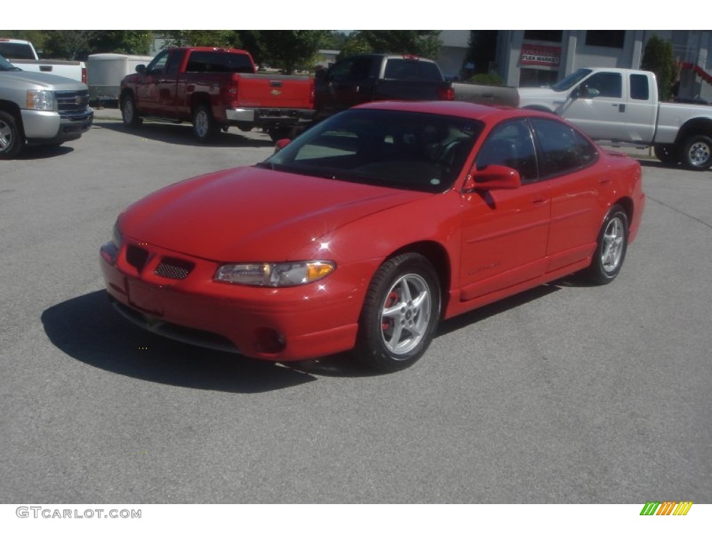 1999 Grand Prix GT Sedan - Bright Red / Graphite photo #1