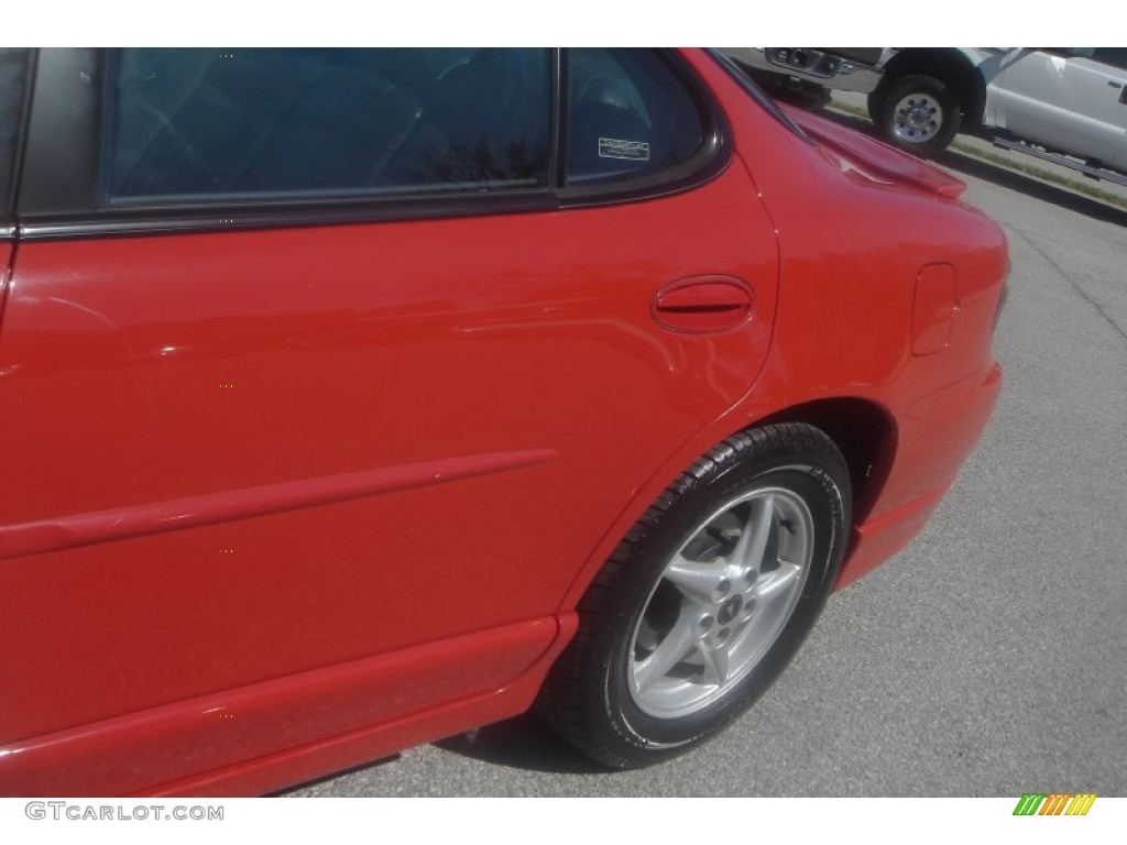 1999 Grand Prix GT Sedan - Bright Red / Graphite photo #34