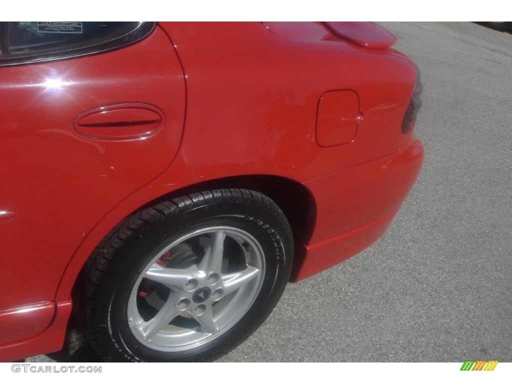 1999 Grand Prix GT Sedan - Bright Red / Graphite photo #36