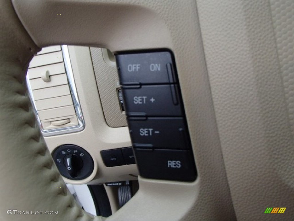2012 Escape Limited 4WD - White Suede / Camel photo #22