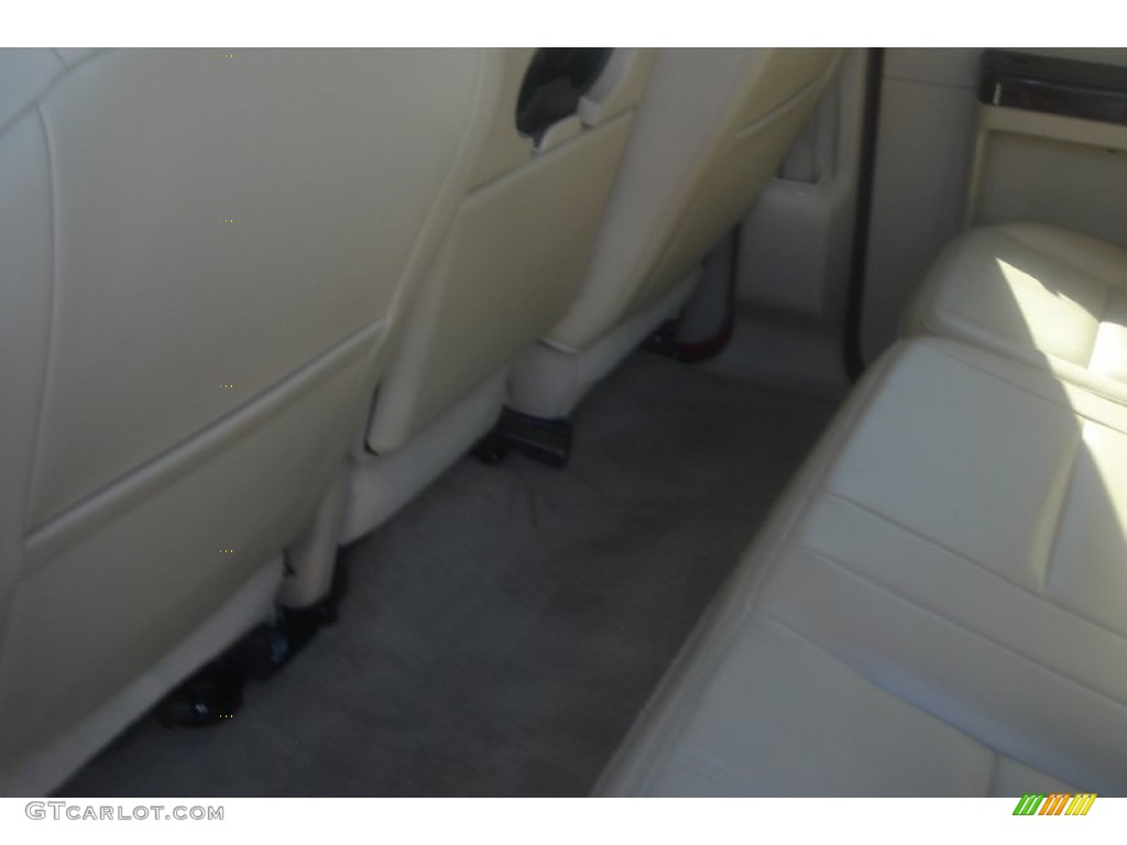 2010 F450 Super Duty Lariat Crew Cab 4x4 Dually - Bright Red / Camel photo #68