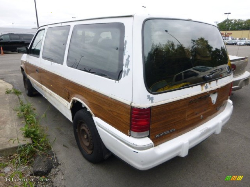 1993 Grand Voyager SE - Bright White / Gray photo #2