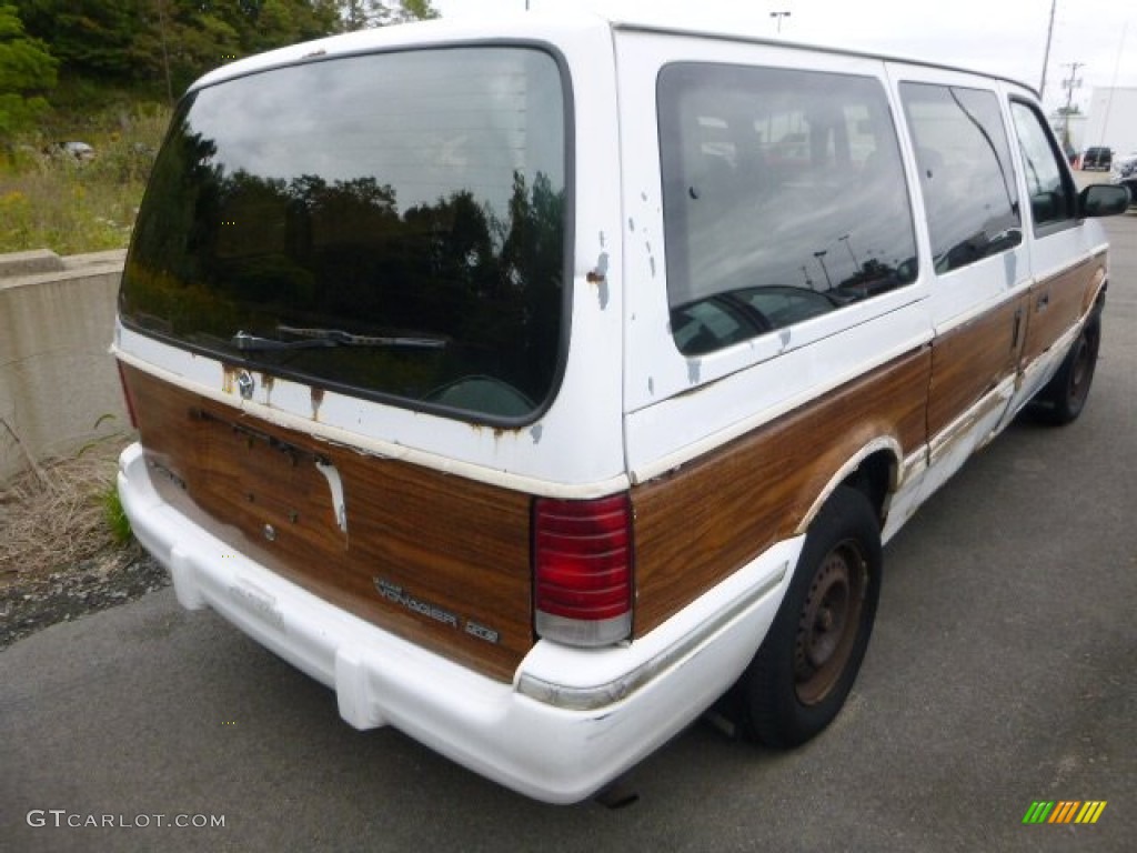 1993 Grand Voyager SE - Bright White / Gray photo #3
