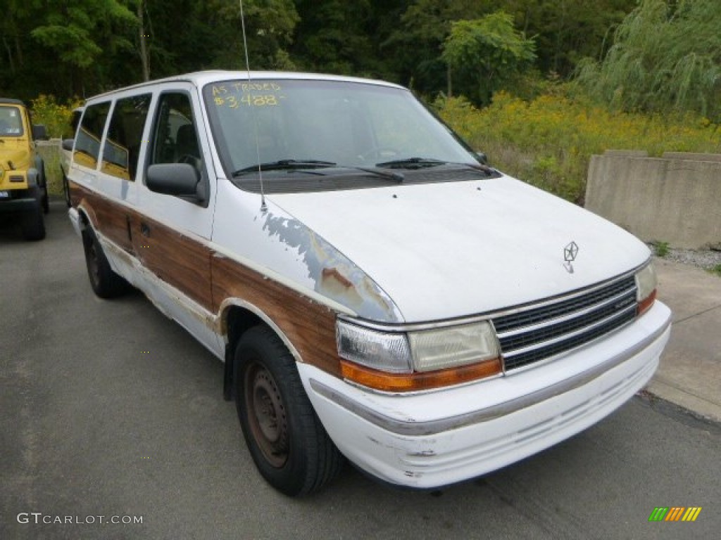 1993 Grand Voyager SE - Bright White / Gray photo #4