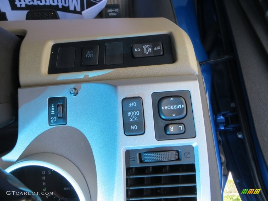2008 Tundra Double Cab 4x4 - Blue Streak Metallic / Beige photo #48
