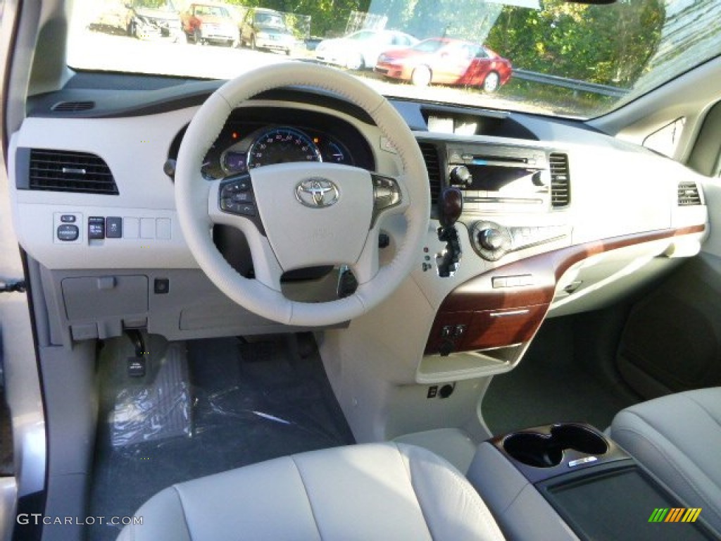 2014 Sienna XLE - Silver Sky Metallic / Light Gray photo #13