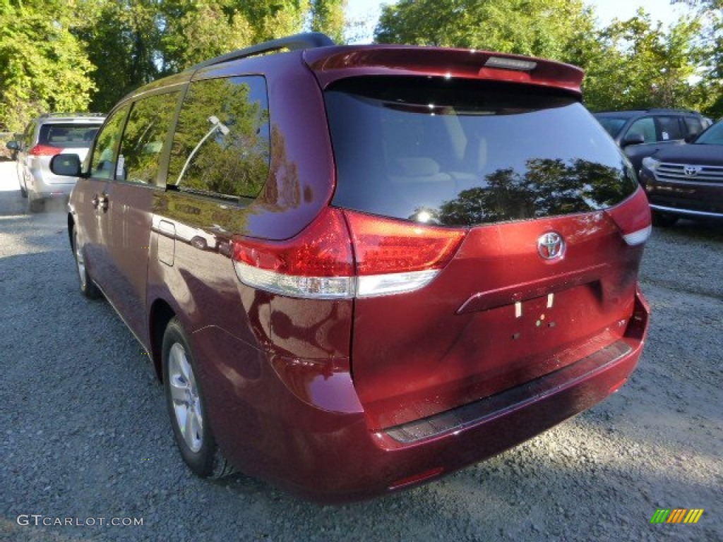 2014 Sienna LE - Salsa Red Pearl / Bisque photo #5