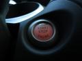 Pearl White - Juke SV Photo No. 18
