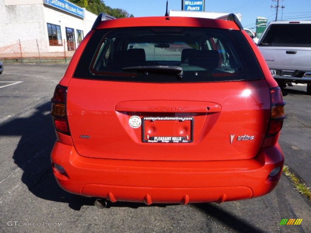2005 Vibe AWD - Lava Red Metallic / Graphite photo #4