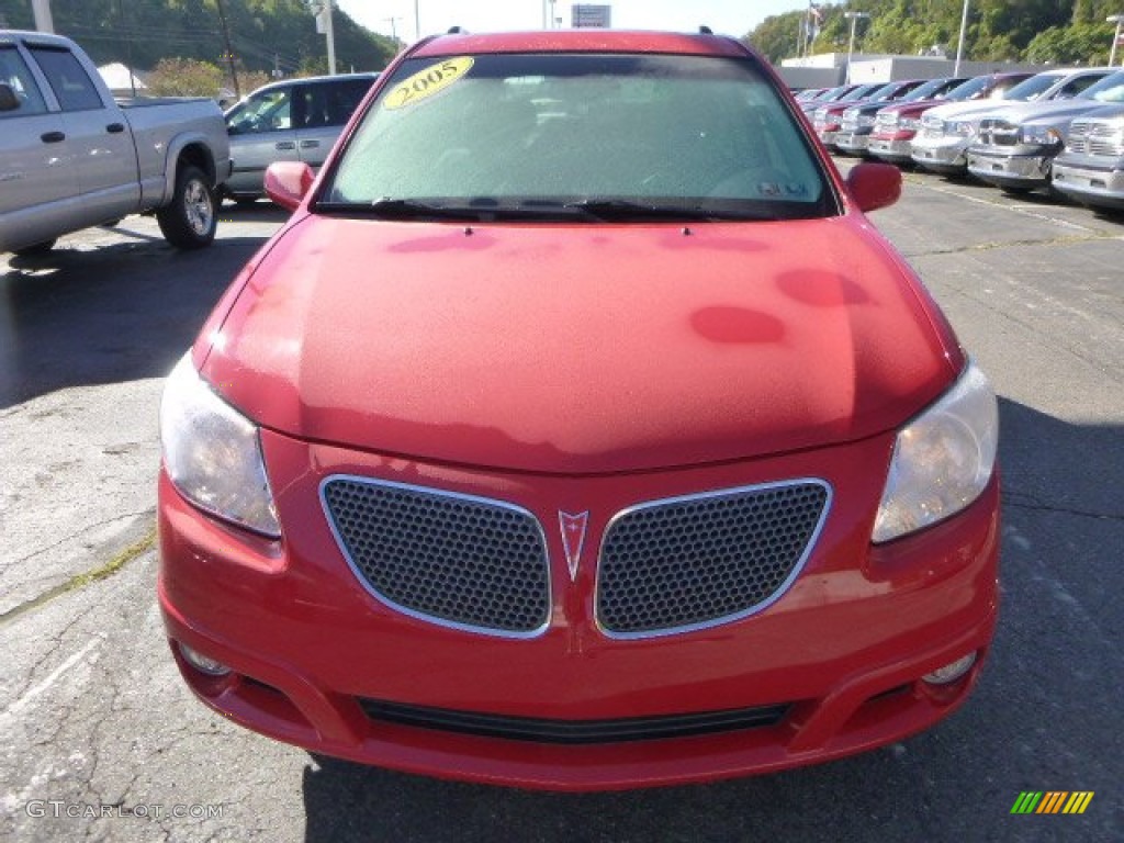 2005 Vibe AWD - Lava Red Metallic / Graphite photo #8