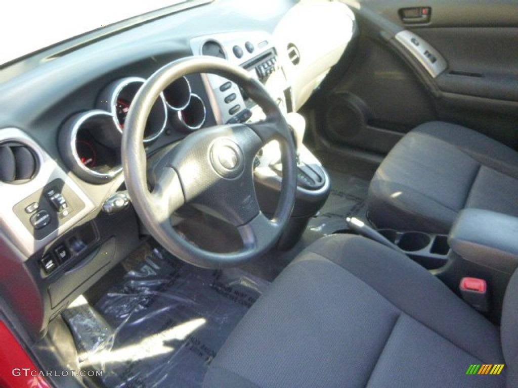 2005 Vibe AWD - Lava Red Metallic / Graphite photo #15
