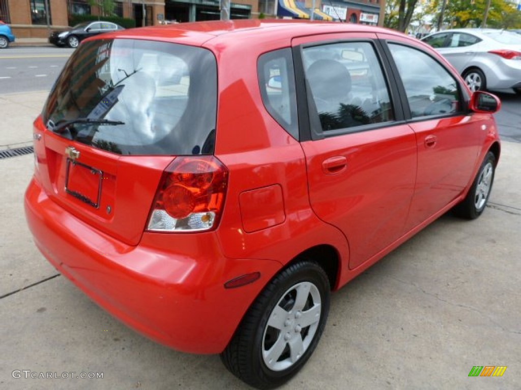 2008 Aveo Aveo5 Special Value - Victory Red / Charcoal photo #11