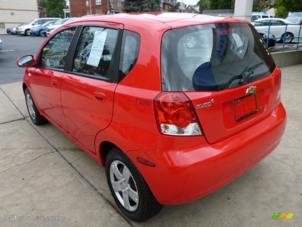2008 Aveo Aveo5 Special Value - Victory Red / Charcoal photo #12
