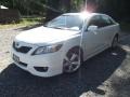 Super White - Camry SE Photo No. 1