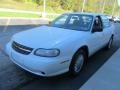 Summit White - Malibu Sedan Photo No. 8