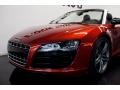Exclusive Volcano Red Pearl Effect - R8 Spyder 5.2 FSI quattro Photo No. 29