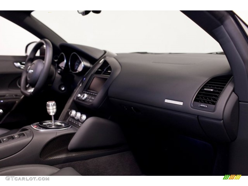 2011 Audi R8 Spyder 5.2 FSI quattro Black Fine Nappa Leather Dashboard Photo #86083423