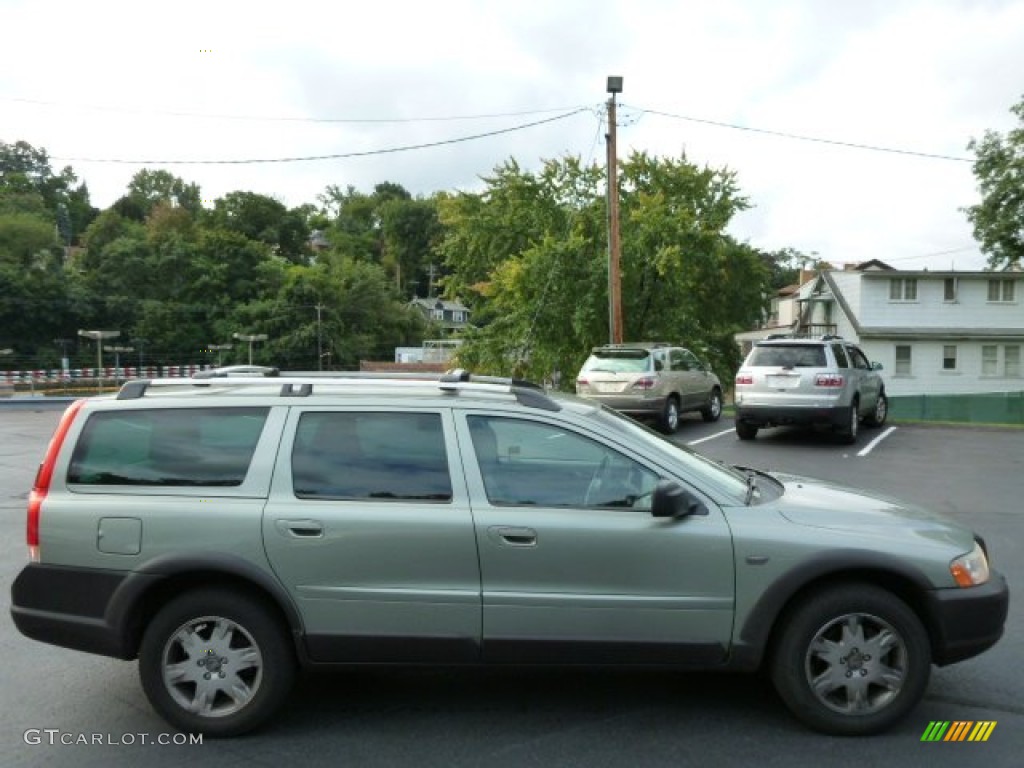 2006 XC70 AWD - Willow Green Metallic / Graphite photo #10
