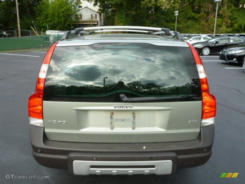 2006 XC70 AWD - Willow Green Metallic / Graphite photo #12