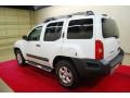 Glacier White - Xterra S Photo No. 4