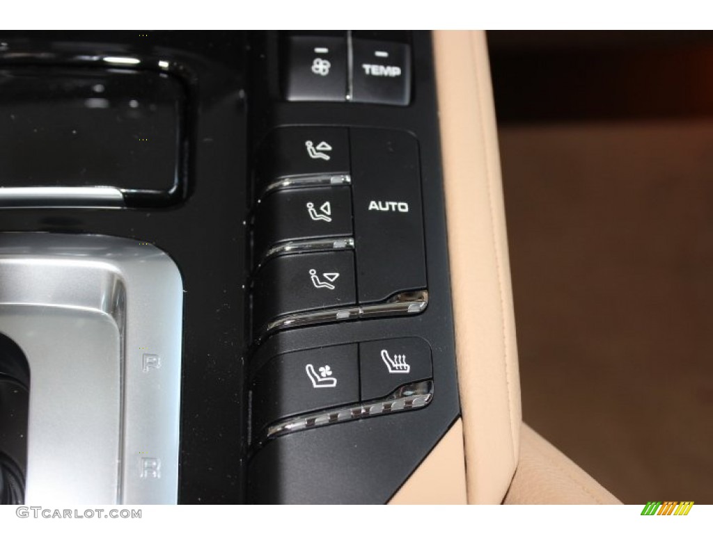 2014 Porsche Cayenne S Hybrid Controls Photo #86092156
