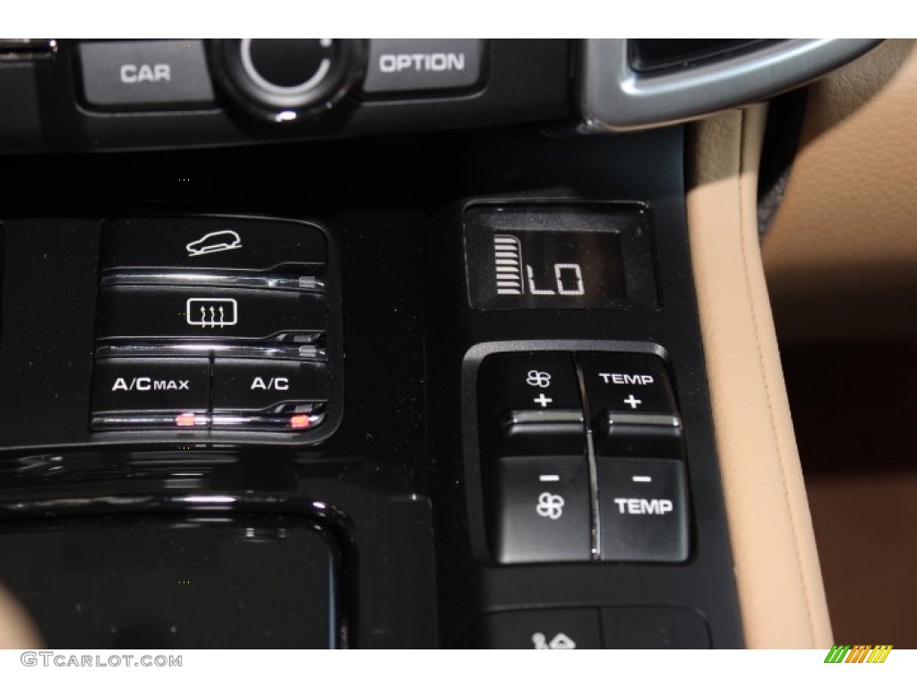 2014 Porsche Cayenne S Hybrid Controls Photo #86092170