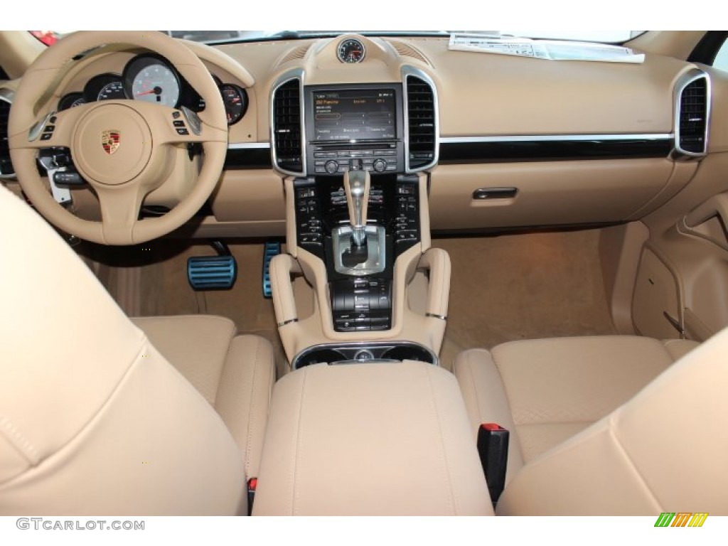 2014 Porsche Cayenne S Hybrid Luxor Beige Dashboard Photo #86092324