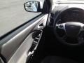Oxford White - Focus SE 5-Door Photo No. 13