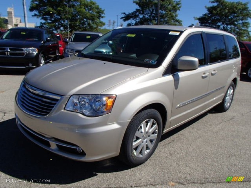 Cashmere Pearl 2014 Chrysler Town & Country Touring Exterior Photo #86093740