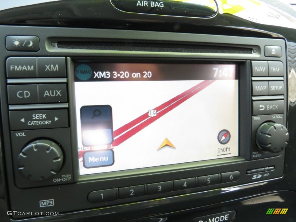 2013 Juke SV - Graphite Blue / Black/Silver Trim photo #16