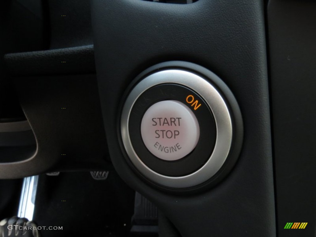 2014 Nissan 370Z Coupe Controls Photo #86098333