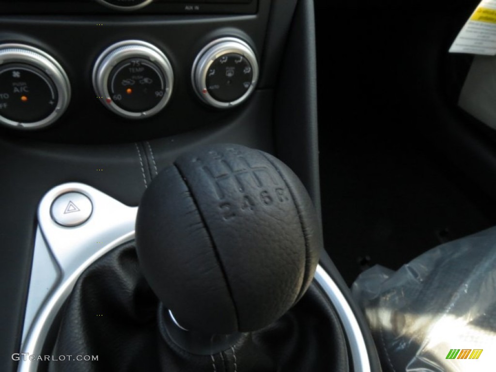 2014 Nissan 370Z Coupe Transmission Photos