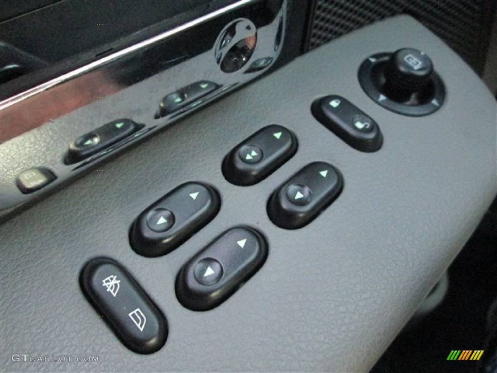 2004 F150 XLT SuperCrew - Bright Red / Medium/Dark Flint photo #18