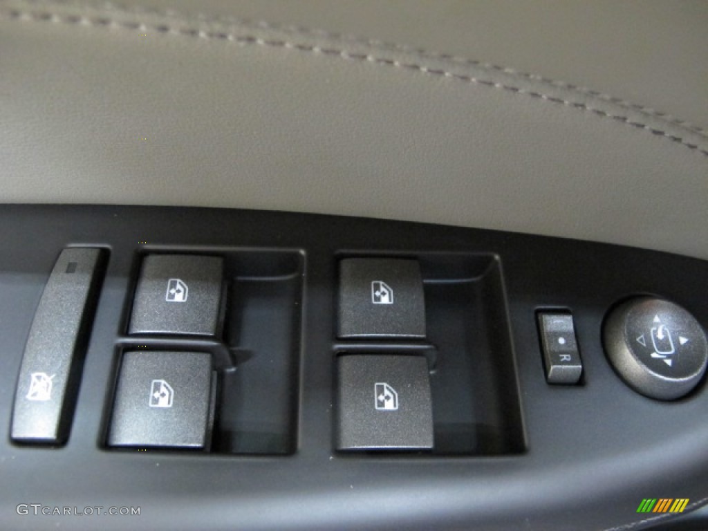 2011 Cadillac SRX 4 V6 Turbo AWD Controls Photo #86099110