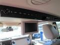2010 White Platinum Tri-Coat Metallic Ford Expedition EL Limited  photo #9