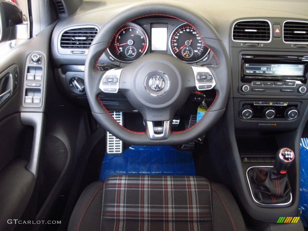 2013 Volkswagen GTI 4 Door Wolfsburg Edition Interlagos Plaid Cloth Dashboard Photo #86099355
