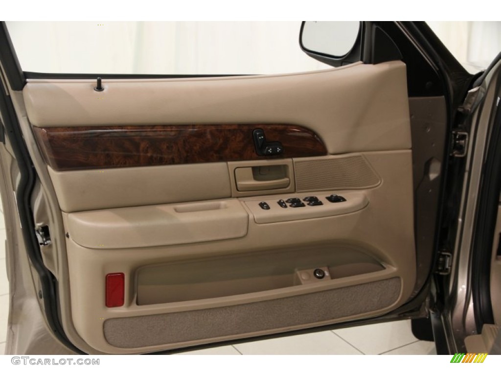 2004 Grand Marquis GS - Arizona Beige Metallic / Medium Parchment photo #4