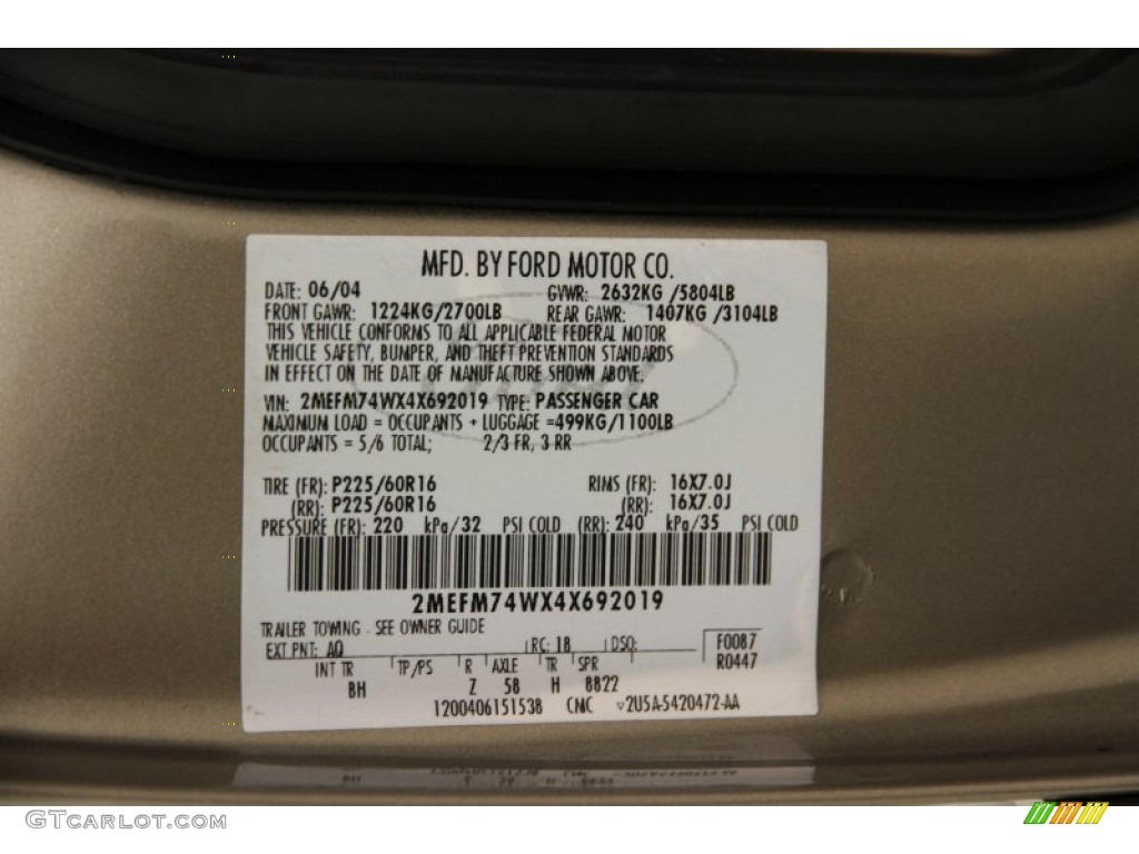 2004 Grand Marquis GS - Arizona Beige Metallic / Medium Parchment photo #15