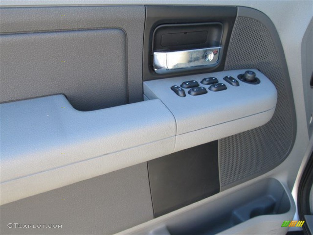 2006 F150 XLT SuperCrew - Silver Metallic / Medium/Dark Flint photo #12