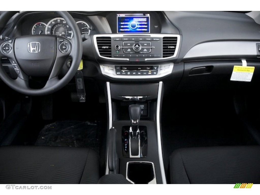 2014 Honda Accord LX Sedan Black Dashboard Photo #86103232