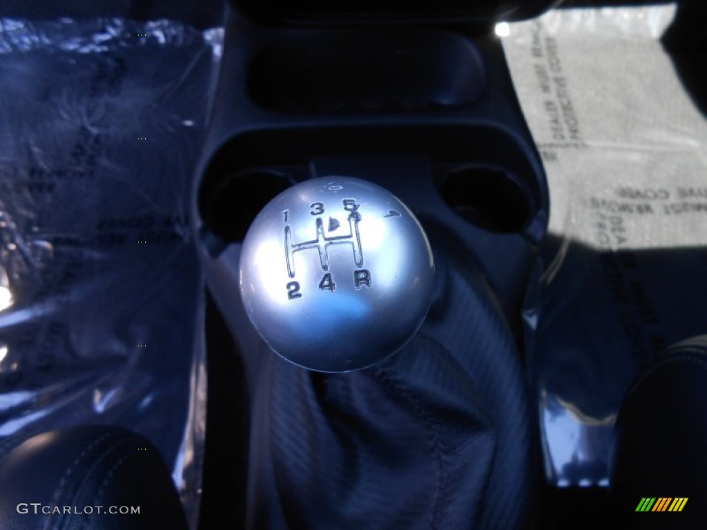 2005 Dodge Neon SRT-4 Transmission Photos