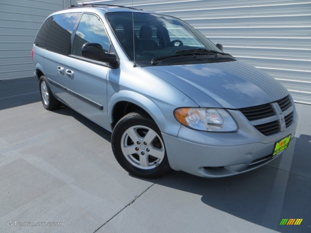 2005 Caravan SXT - Butane Blue Pearl / Medium Slate Gray photo #1