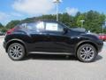 Sapphire Black - Juke S Photo No. 6