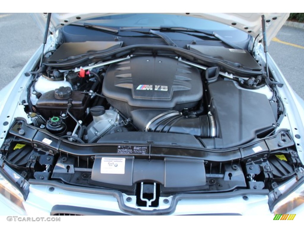 2011 BMW M3 Coupe Engine Photos