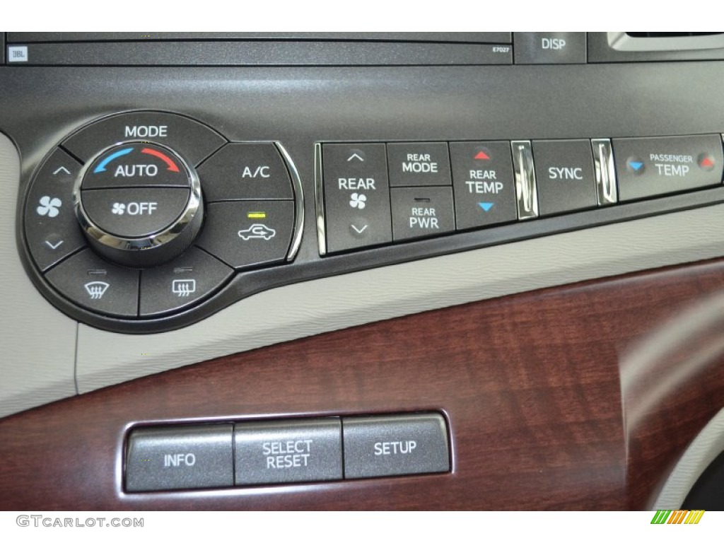 2014 Toyota Sienna Limited AWD Controls Photo #86109100
