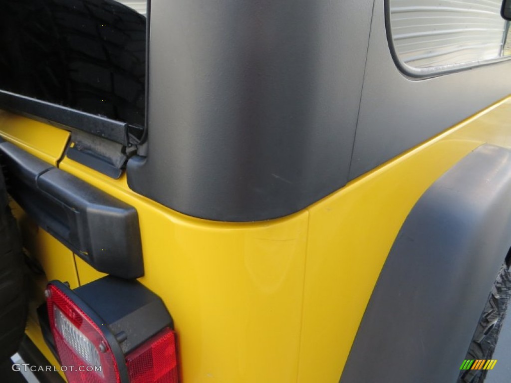 2004 Wrangler Rubicon 4x4 - Solar Yellow / Dark Slate Gray photo #16